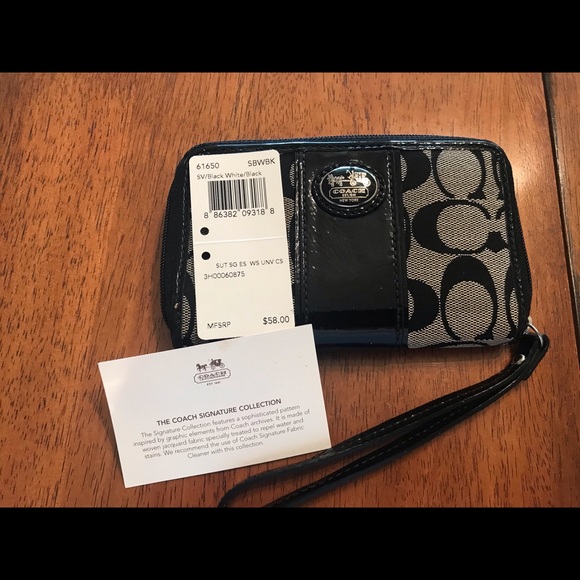 Coach wristlet - Picture 2 of 3